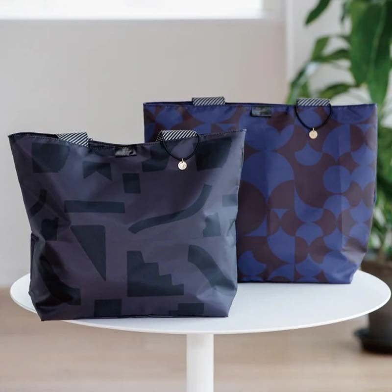 新作追加 保冷トート mon-sac モンサク エコバッグ トートバッグ トート 保冷 保温 折りたたみ 簡単 軽量 収納 コンパクト チャーム付き マチあり マチ広 大容量  丈夫 大判サイズ おしゃれ かわいい コンビニ ショッピングバッグ トラベルバッグ 肩掛け