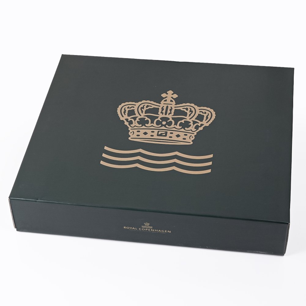 【名入れ無料】ロイヤルコペンハーゲン スターフルーテッド クリスマス ケーキディッシュ ディーププレート 深皿 28cm×25cm 日本未発売 2503422(1018148) 【スペシャルラッピング660円(別売り)】 北欧食器 洋食器 送別会 誕生日 お中元 還暦祝い 結婚祝い 結婚式 高級 父の日 母の日 成人祝い ホワイトデー