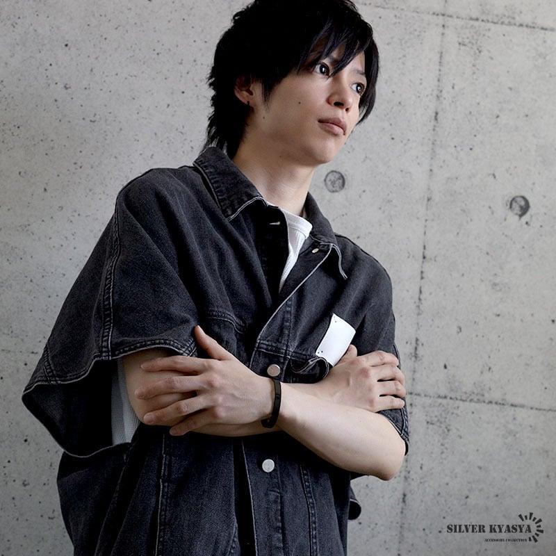 ステンレス 幅8mm 平打ちバングル シンプル 4カラー 2サイズ ブレスレット レディース メンズ アクセサリー 無地 光沢 オープンタイプ 上品 ベーシック ミニマル カジュアル きれいめ 重ね付け 男女兼用 金属アレルギー対応 【刻印対象】