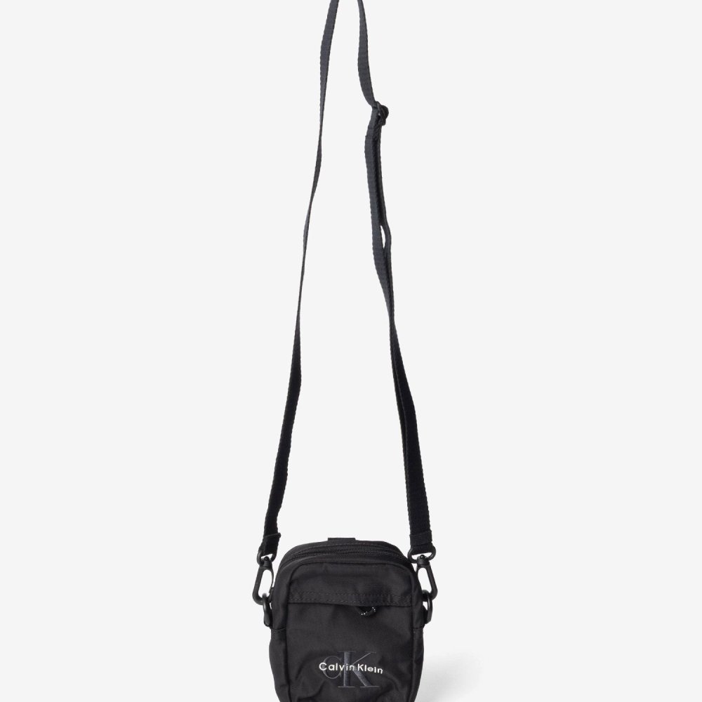 カルバンクライン Calvin Klein BOLD LOGO NYLON SLIM REPORTER ボールド ロゴ ナイロン スリム レポーター LV04D3231G ショルダーバッグ メンズ バッグ
