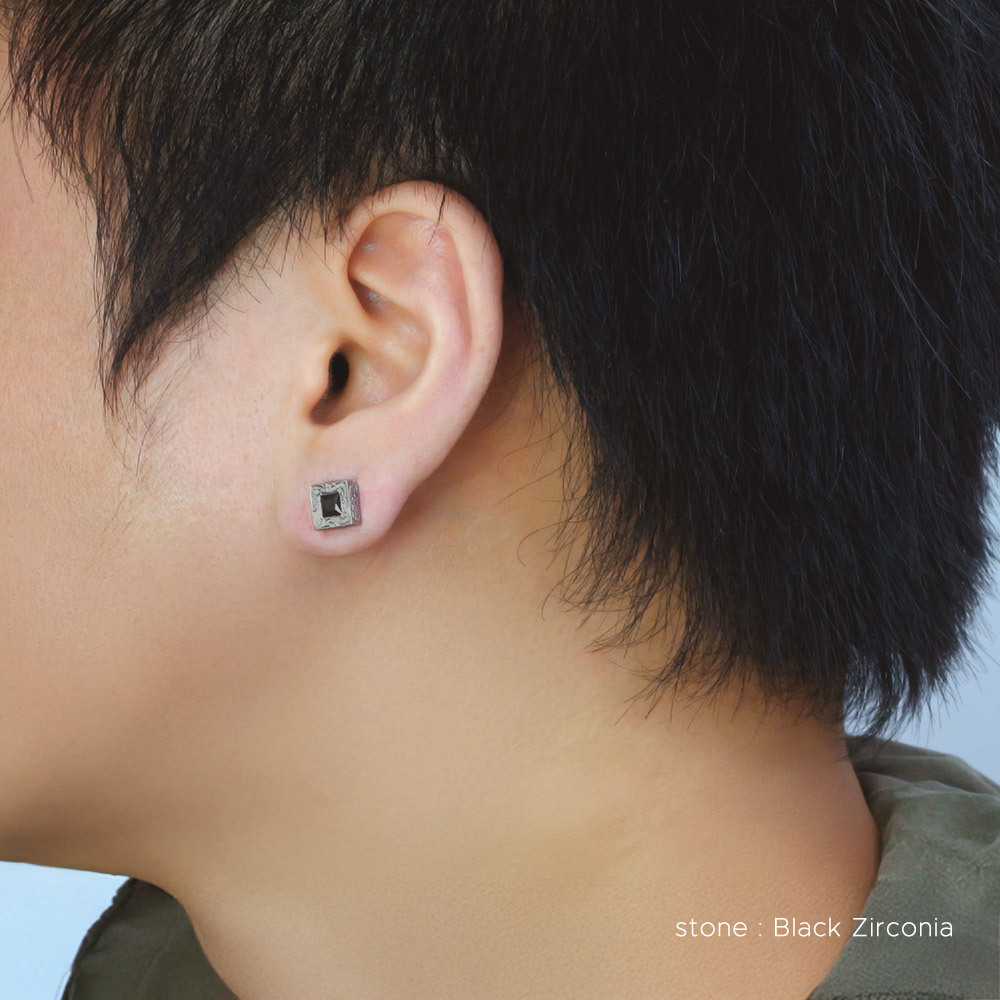 金属アレルギー ピアス ハワイアンジュエリー 純チタン 一粒 ホワイト ブラック ジルコニア 片耳購入可能 スタッドピアス スクエア キャッチ シンプル 20G(ゲージ) BY THE TIEA バイザシー ギフト【品番：TIE102】