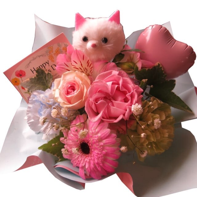 猫 入り フラワーアレンジメント 誕生日 デザイナーにおまかせ 生花使用 Sサイズ ねこ ネコ