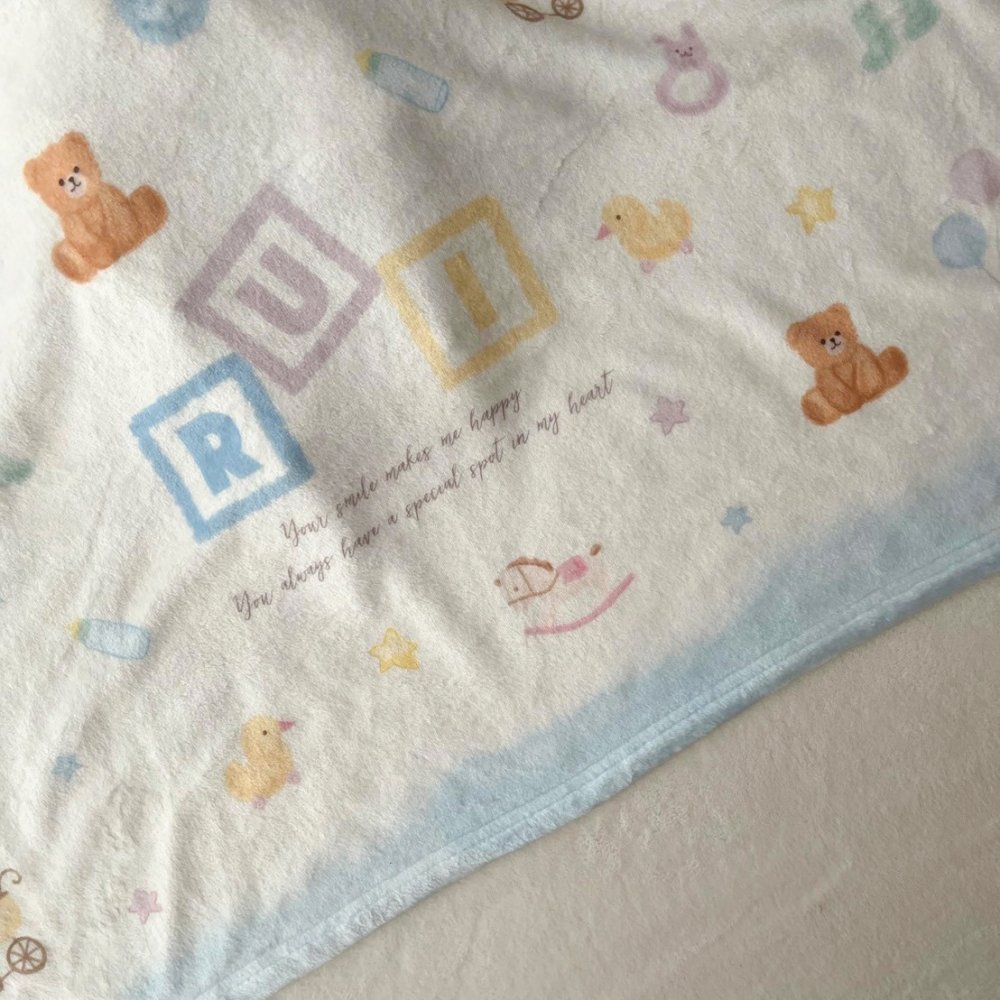 【お名前入りブランケット】Hello Baby ハローベビー 赤ちゃん 新生児 名入れ ギフト 出産祝い ニューボーン 誕生日 出産準備 撮影アイテム ベビーブランケット
