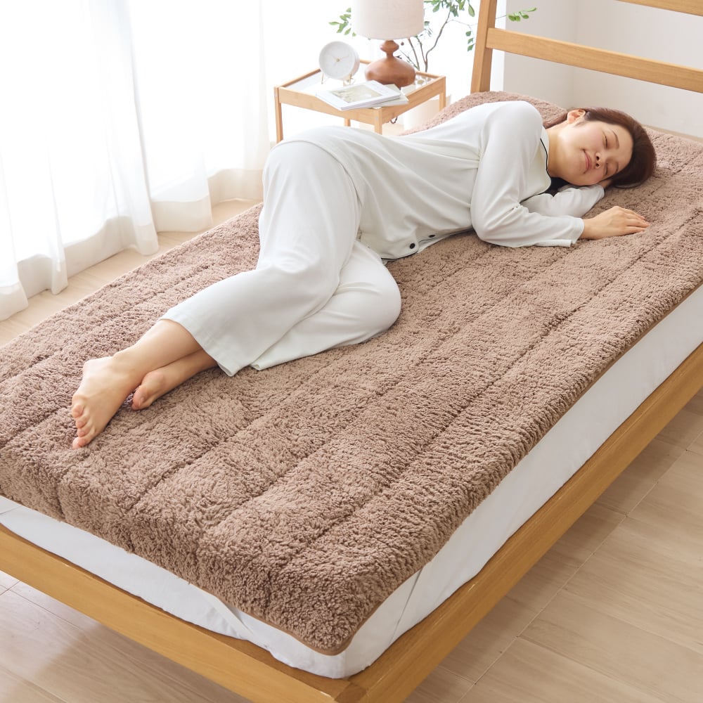 極暖 あったか続く敷きパッド 100×200cm シングルサイズ 敷きパッド シングル 洗える 冬用 グラフェン 中綿 蓄熱 保温 82.7% 起毛 敷パッド 敷きパット ベッドパッド マットレスカバー ゴムバンド付き 暖か あったか寝具
