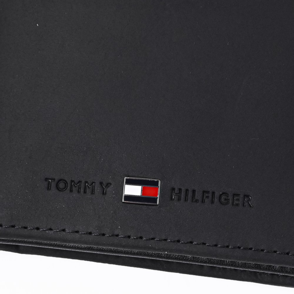 高品質ヨーロッパ輸入モデル トミーヒルフィガー TOMMY HILFIGER 二つ折り財布 小銭入れ付き メンズ レディース JOHNSON MINI CC FLAP COIN ブラック AM0AM00662 002 BLACK ウォレット 折財布 送別会 誕生日 結婚祝い 結婚式 彼氏 息子 夫 男性 名刺入れ 高級 父の日 母の日 即日発送