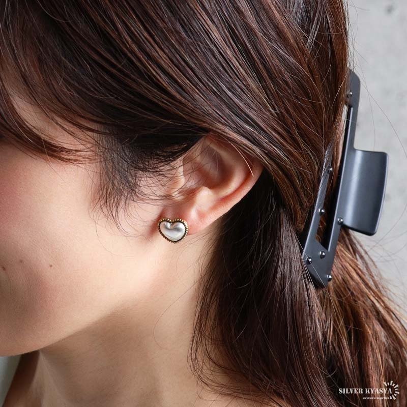 ステンレス ハートピアス 18KGP レディース イヤリング ハートモチーフ スタッドピアス ゴールドカラー シルバーカラー バイカラー 縁取り 立体 大ぶり 存在感 上品 かわいい 大人可愛い フェミニン 両耳用 2点セット