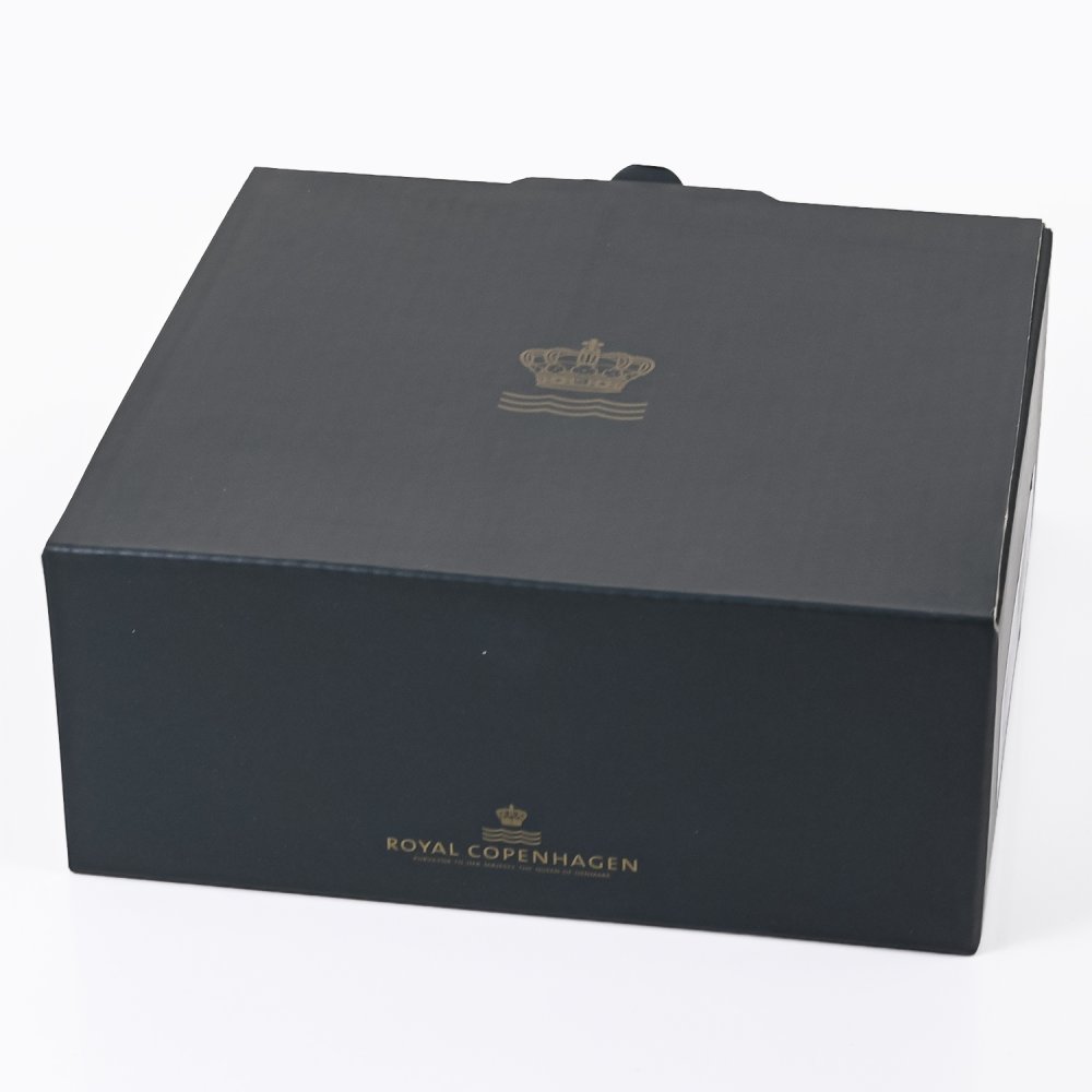 ロイヤルコペンハーゲン ROYAL COPENHAGEN スターフルーテッド ボウル 2021年新作 400ml 2503575 1060176 【スペシャルラッピング660円(別売り)】 北欧食器 洋食器 送別会 誕生日 お中元 還暦祝い 結婚祝い 結婚式 高級 父の日 母の日 成人祝い ホワイトデー