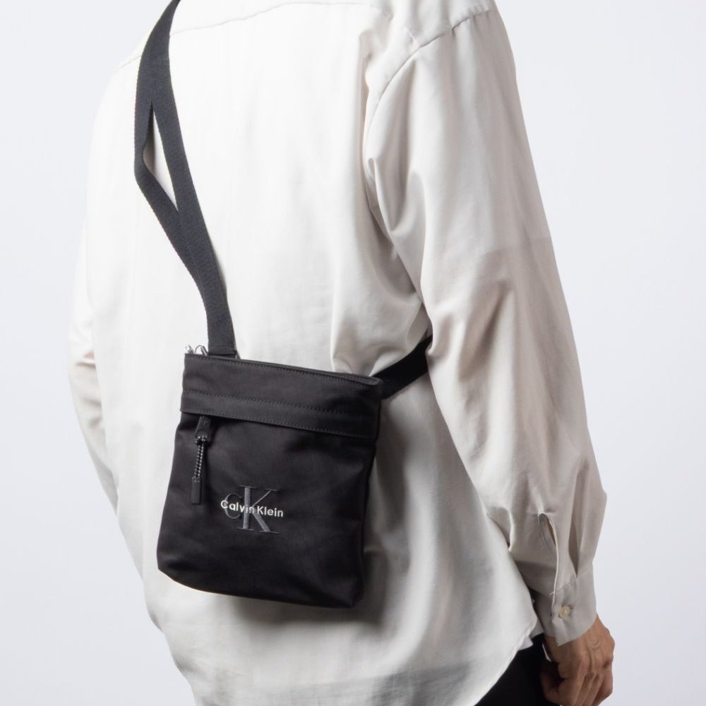 カルバンクライン Calvin Klein BOLD FLATPACK ボールド フラットパック LV04D3178G ショルダーバッグ メンズ バッグ