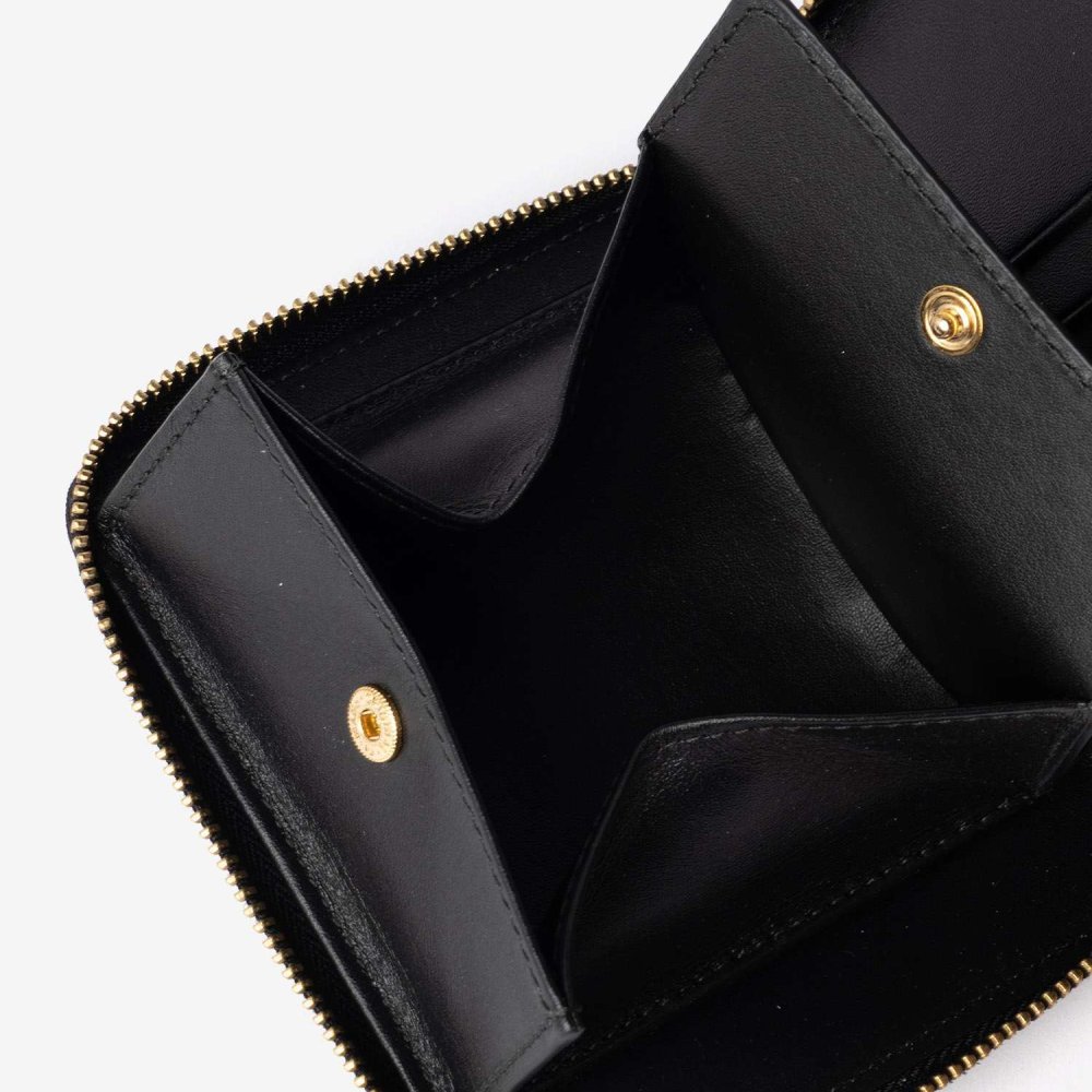 コムデギャルソン COMME DES GARCONS EMBOSSED LOGOTYPE エンボス ロゴタイプ Bifold Wallet 二つ折り財布 SA2100EL ユニセックス 財布