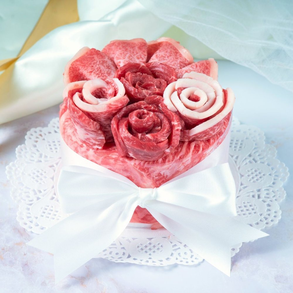 誕生日 お歳暮 プレゼント ギフト 国産和牛　肉ケーキ 約200ｇ 1~2人前