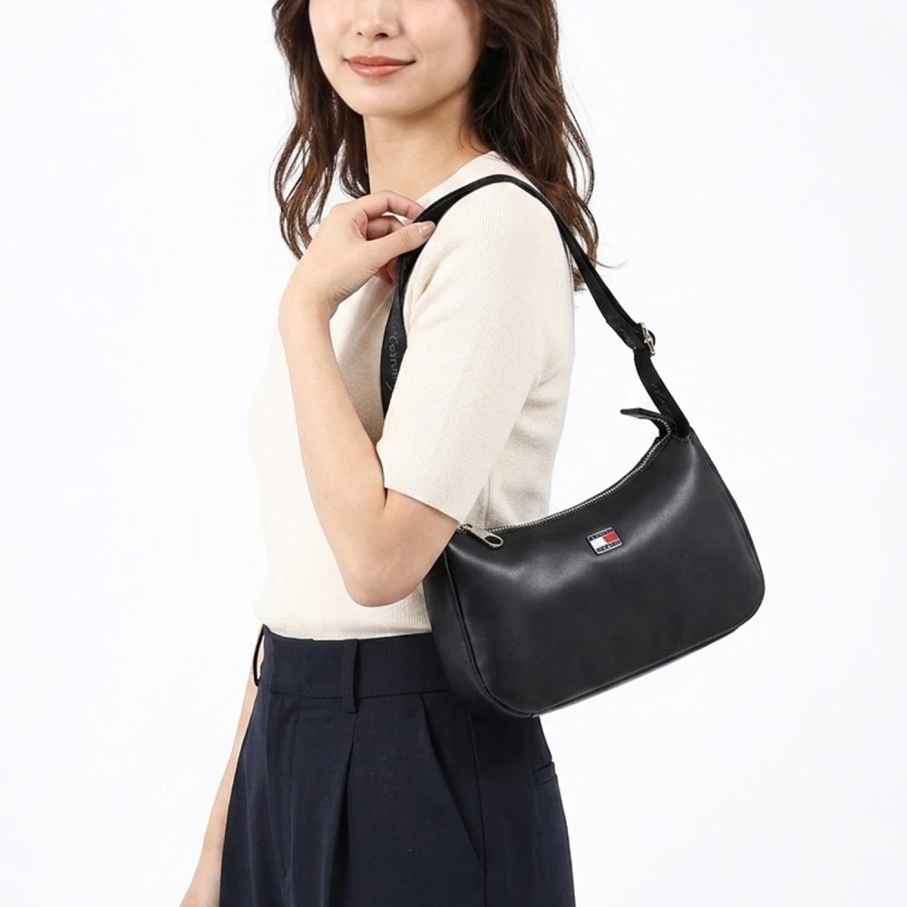 高品質ヨーロッパ輸入モデル トミーヒルフィガー TOMMY HILFIGER ショルダーバッグ レディース TOMMY JEANS DAILY ELEATED ブラック AW0AW19041 BDS BLACK 送別会 誕生日 結婚祝い 結婚式 彼氏 息子 夫 男性 名刺入れ 高級 父の日 母の日 即日発送