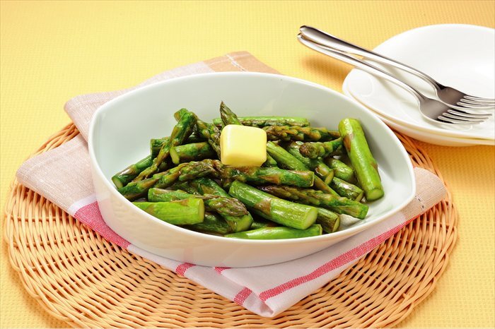 送料無料 北海道産地直送  北海道産夏採りアスパラ2L/L混800g  ※ご注文後約7～10日前後での発送となります。沖縄・離島へは別途配送料が発生いたします お取り寄せグルメ スイーツ