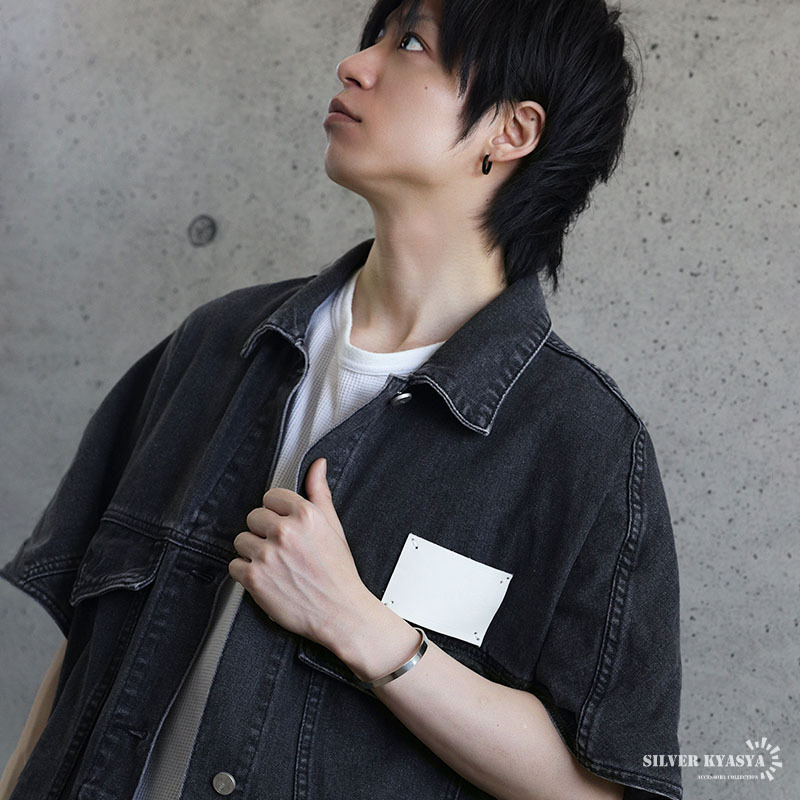 ステンレス 幅6mm 平打ちバングル シンプル 4カラー ブレスレット レディース メンズ ユニセックス アクセサリー 手首 大人 きれいめ カジュアル ミニマル ベーシック 重ね付け おしゃれ デイリー 男女兼用 金属アレルギー対応