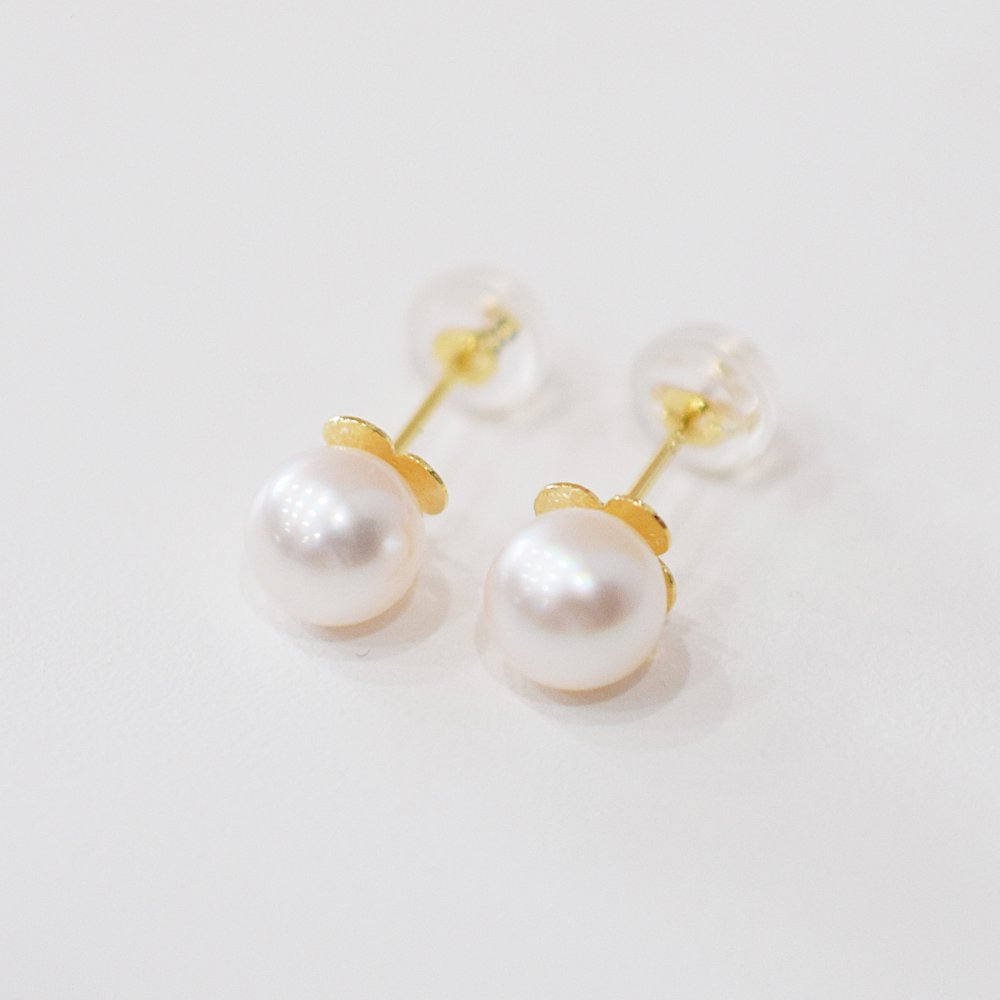 ［pearl618］ 6mm - 6.5mm ホワイトピンク クローバー ピアス あこや真珠