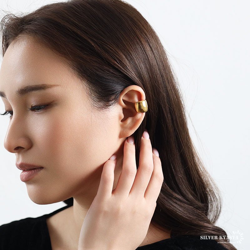 ステンレス メタルイヤーカフ 甲丸イヤーカフ まんまる 大ぶり ぷっくり つやつや ワイド ゴールド 18KGP シルバー 片耳1点 可愛い シンプル プチプラ 耳の穴不要 痛くない レディース 金属アレルギー対応フェイクピアス ノンホール イヤリング 女性