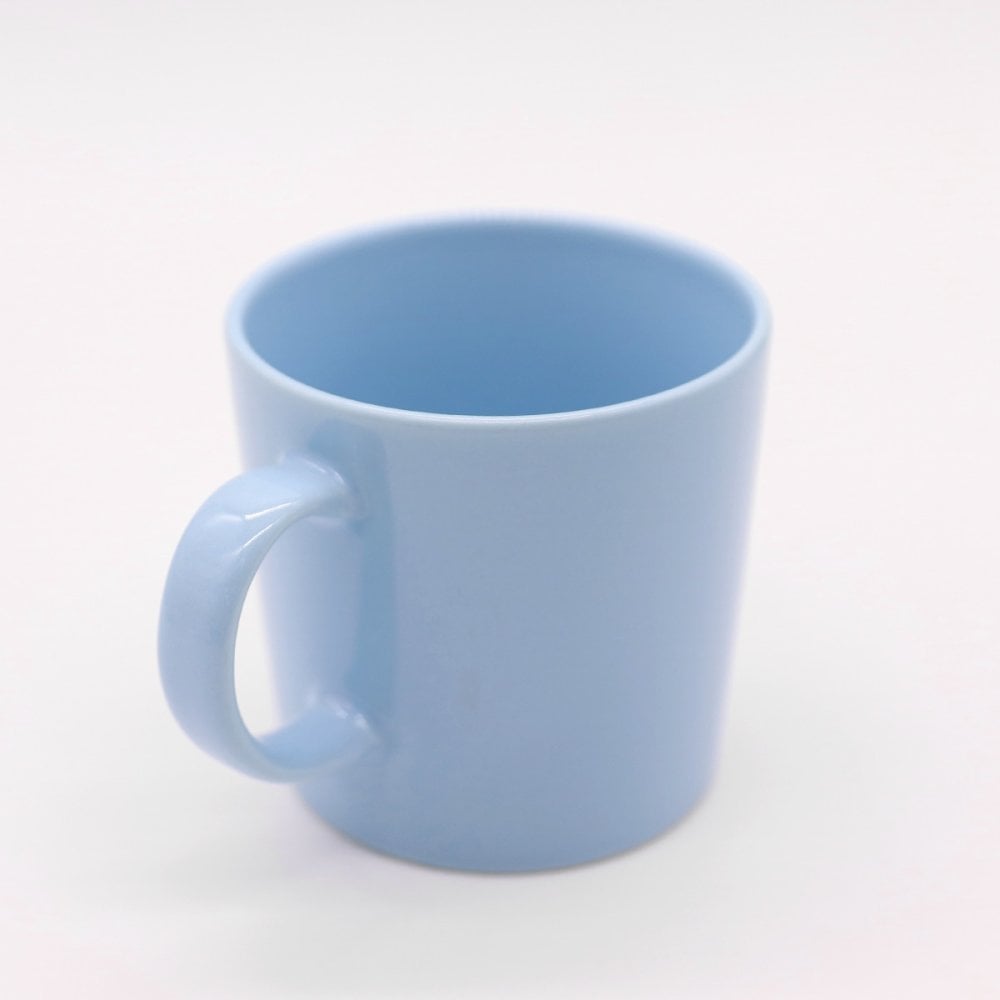 イッタラ ティーマ アイスブルー マグカップ 300ml iittala Teema 耐熱 電子レンジ対応 マグ ギフト 結婚祝い プレゼント 贈り物