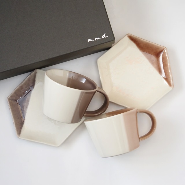 マグカップ・取皿セット / marriage colors line / ギフトボックス＆熨斗付き / 瀬戸焼【送料無料（北海道・沖縄を除く）】