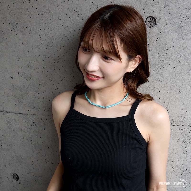 ターコイズ 細身 ビーズネックレス ゴールド レディース アクセサリー ブルー 差し色 華奢 重ね付け シンプル カジュアル 大人 上品 夏 リゾート 海 旅行 おしゃれ 首元 ワンピース デニム ナチュラル きれいめ