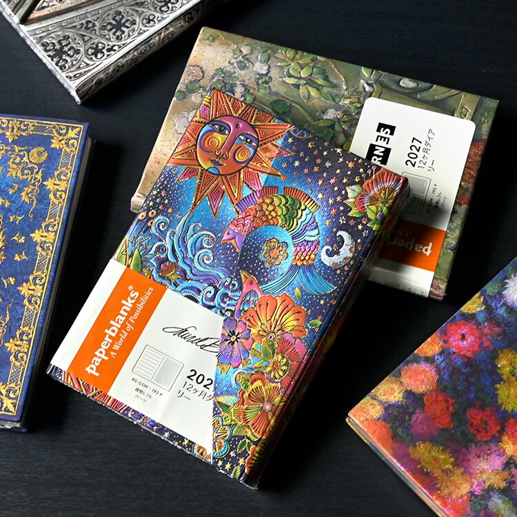 手帳 2027 A6 ウィークリー ペーパーブランクス ミニ ダイアリー 1月始まり スケジュール帳 paper blanks バーソフォーマット ハードカバー おしゃれ 洋風 派手 総柄 重厚 見開き1週間 月曜始まり 週間 月間 丈夫 マンスリー 小さめ 女性 かわいい レトロ プレゼント ギフト
