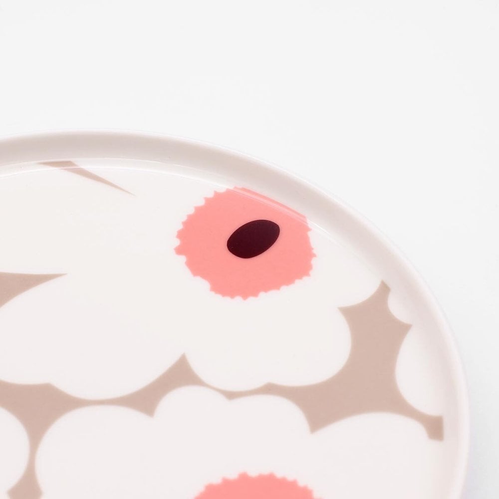 マリメッコ ウニッコ プレート 20cm クレイ/ホワイト/ローズ marimekko UNIKKO 皿 食器 ギフト 耐熱 電子レンジ対応 結婚祝い プレゼント 贈り物