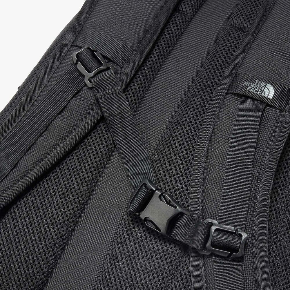 ノースフェイス リュック バック リープ20 23L THE NORTH FACE NM62611 LEAP20 デイパック バックパック通勤 通学 PC収納 ブラック 黒 ホワイト レッド グレー