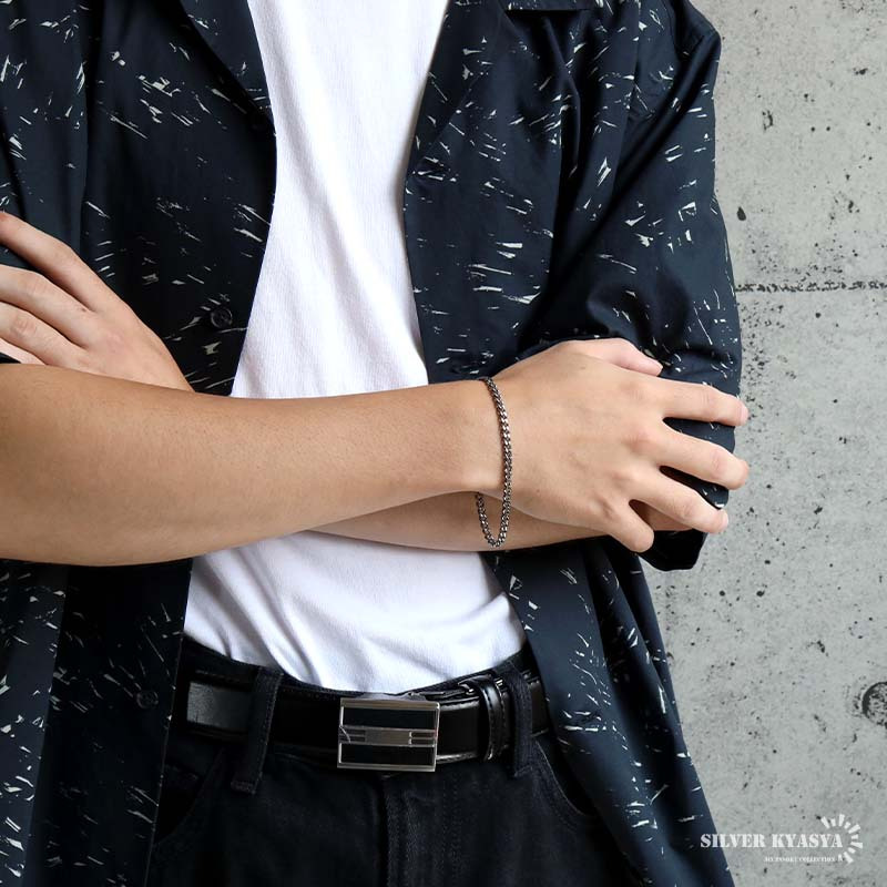 チタン シングル喜平ブレスレット 細身 シルバー メンズ チェーン 腕輪 シンプル 渋い色合い スリム アクセサリー クール シック ミニマル 大人 カジュアル きれいめ 重ね付け ベーシック 手元 定番 金属アレルギー対応