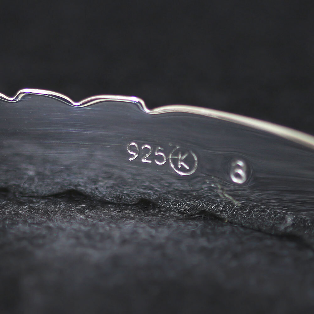 ハワイアンジュエリー バングル ハワイアンジュエリー ブレスレット 幅10mm 刻印 無料 サイズが選べる クローズバングル カットアウト スクロール シルバー925 太め 彼女 妻 女性 レディース 誕生日 プレゼント ハロウィン 【品番：B1040-10】