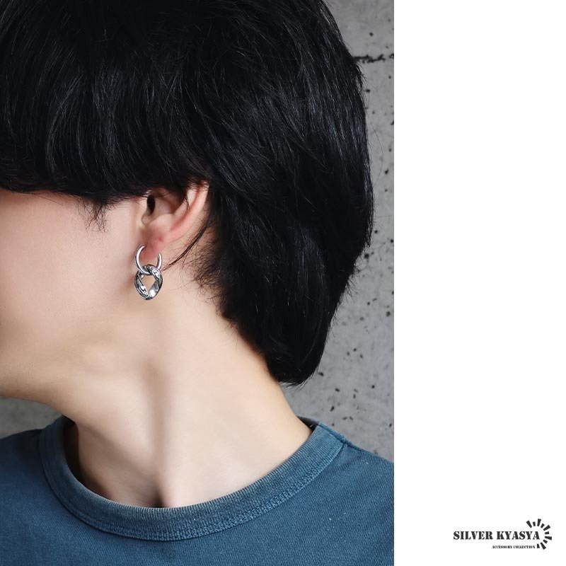 ステンレス チェーンの一コマピアス ドロップ 唐草 フープピアス ごつめ 揺れる かっこいい シルバー 片耳1点 アラベスク 大きめ 存在感 メタル メンズ 男性 金属アレルギー対応 イヤリング
