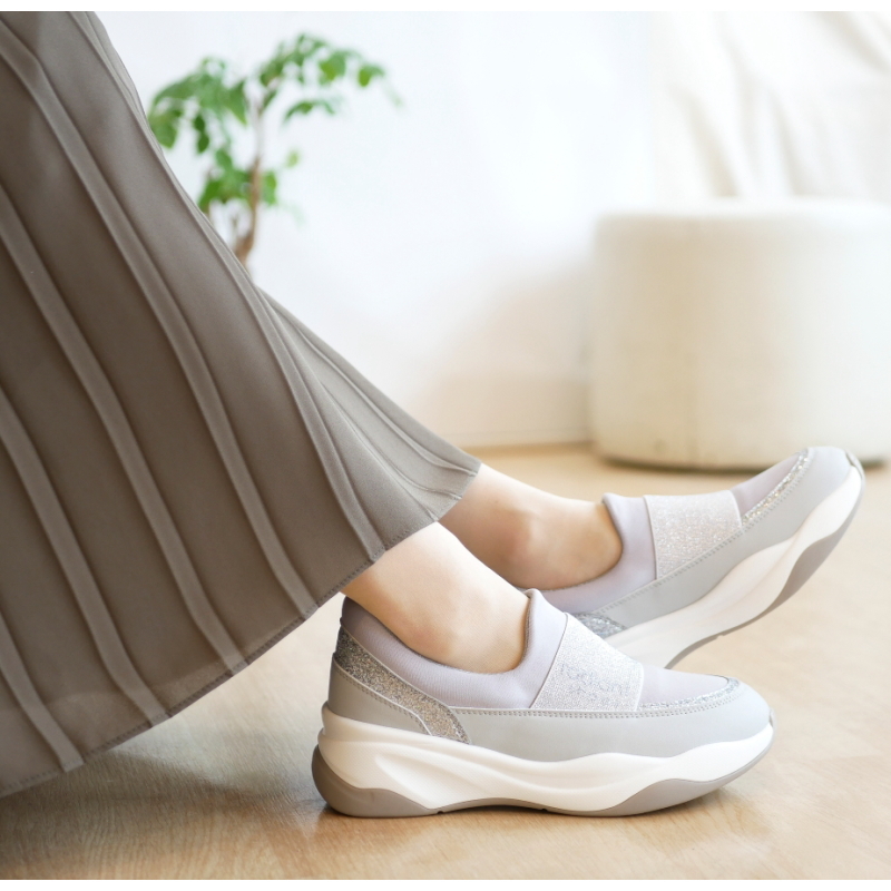 radiant shoes スニーカー スリッポン レディース 3E ミドルカット ゴム ラメ セクエル 軽量 厚底 ウエッジ 低反発 滑りにくい 誕生日 結婚記念日 母 妻 祖母 娘 父 夫 祖父 息子 友達 親戚 兄弟 父の日 母の日 クリスマス ホワイトデー 卒業 入学 バレンタインデー ラッピング ギフト