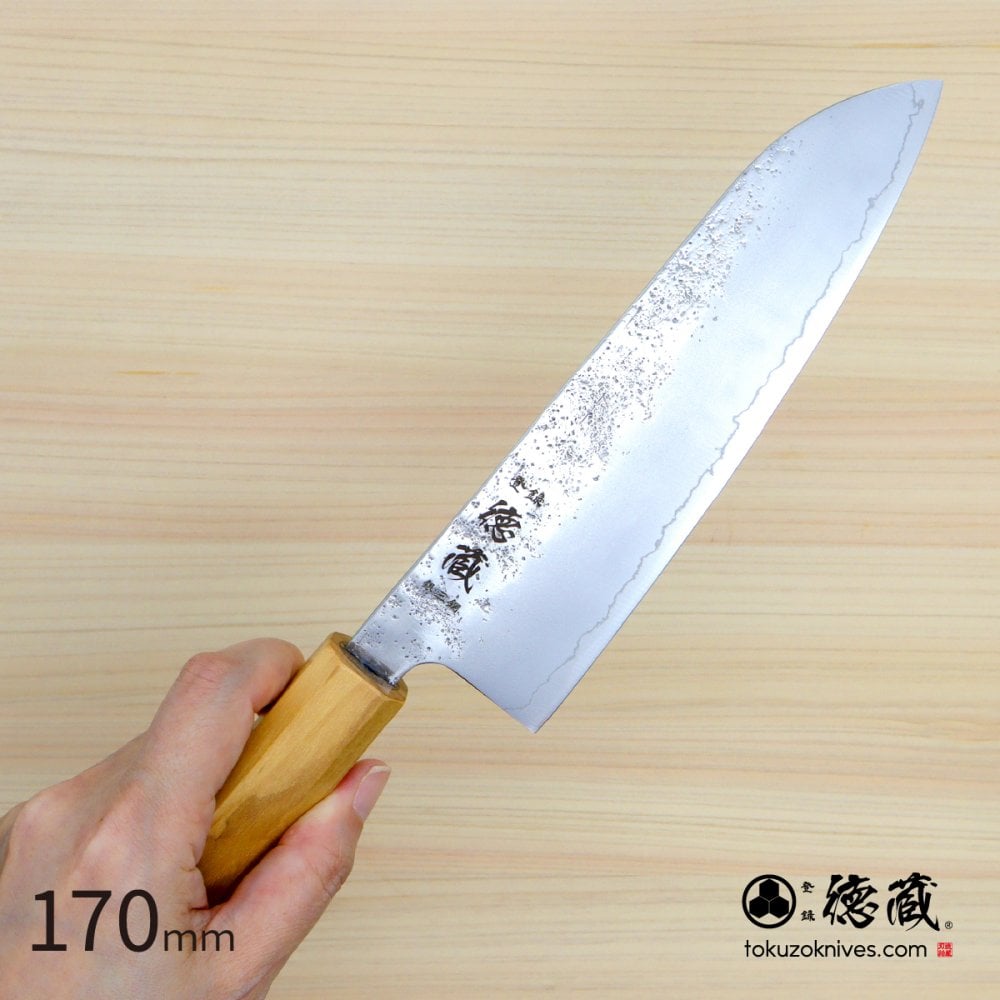 三徳ステンレス包丁　170mm 銀三 梨地仕上げ オリーブ八角柄 日本製 徳蔵刃物 【TOKUZO KNIVES】 JAPAN Kitchen Knives 包丁 ほうちょう ホウチョウ 切れ味 家庭用 万能 両刃 お手入れ簡単 錆に強い プレゼント ギフト 贈り物 一生モノ ステンレス INOX・イノックス