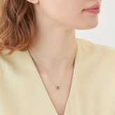 【無料ラッピング】  ヨンドシー 4℃ EAU DOUCE４℃ K10イエローゴールド ネックレス ブラック カルセドニー ホワイト トパーズ ブランド 正規品 新品 ギフト プレゼント 人気 おすすめ 誕生日 記念日 クリスマス 送料無料
