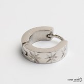 ステンレス シンプルピアス 彫り込み 模様 フープピアス メタリック シルバー ワンポイント 星 スター 米印 ※ プチプラ 片耳1点 つけっぱなしok メンズ 男性 金属アレルギー対応 イヤリング