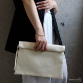 ステンレス スパイラルバングル ゴールド レディース ブレスレット ツイスト ねじり 細身 華奢 上品 おしゃれ 女性用 腕輪 アクセサリー シンプル きれいめ カジュアル 大人 女性 ファッション 手元コーデ 重ね付け 春