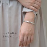 ステンレス バングル 金属アレルギー対応  数量限定クリアランス SILVER BLACK B1161