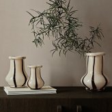 ferm LIVING ファームリビング Riban リバン 北欧 花瓶 フラワーベース 高さ24cm 北欧雑貨ガラス花瓶 ガラス モダン ブランド 人気 おしゃれ インテリア フラワーベース 白 ホワイト クリーム 雑貨 オブジェ