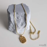 ステンレス シーリングワックス ネックレス 2カラー ペンダント チューリップ レディース アクセサリー 封蝋 オーバル 花モチーフ 立体 レリーフ 縁取り クラシカル アンティーク風 上品 大人可愛い フェミニン きれいめ カジュアル