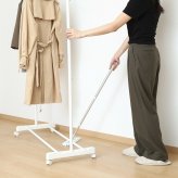 インテリアに馴染むハンガーラックAURA ワイド ホワイト・ブラック 2色展開 衣類収納 省スペース 収納ラック おしゃれ シンプル 新生活 家具 不二貿易
