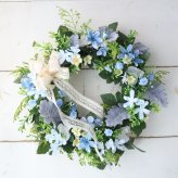ブルースターとリボンのナチュラルリース フラワーリース インテリア 造花 ギフト プレゼント 開店祝い 新築祝い 515