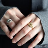 ステンレス リップリング 唇リング リブ 個性的 ゴールド 18K GP シルバー フリーサイズ レディース 女性 指輪 金属アレルギー対応