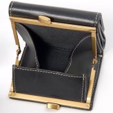ベリーズヨーク　BELLIES YORK　三つ折り財布　ガマ口ポケット　BYTM1943BK　ブラック　黒色　ベジタブルタンニン　イタリアンレザー　牛革　”エイジングを楽しむ革小物”