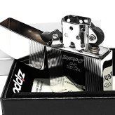 ZIPPO ライター 1941復刻 プレミアムシャイン シルバー 鏡面仕上げ ジッポ ロゴ 両面加工 ストライプ 彫刻 かっこいい 丸角 高級 銀 メンズ おしゃれ ギフト プレゼント