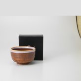 暖彩 コゲ茶フチ流し 抹茶碗 陶器 美濃焼 やきものの里から、暮らしを贈ります。　ギフト 食器 セット テーブルウェア