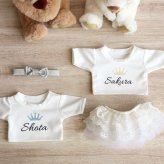 結婚祝い 名入れ ペア テディベア 【ふたりの門出に、世界にひとつのペアベア 】 名入れTシャツ ウェディングギフト 入籍祝い 新郎新婦 入籍祝い 友達 夫婦 ウェルカムスペース ウェルカムベア 記念日 入籍記念 結婚記念日 花以外 記念品 飾り物 ウェルカムドール インテリア 置物 完成品 可愛い 結婚記念 ぬいぐるみ くま カジュアルウェディングベアKUU＆FUU 8023602