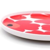 マリメッコ ウニッコ プレート 20cm ホワイト/レッド marimekko UNIKKO 皿 食器 ギフト 耐熱 電子レンジ対応 結婚祝い プレゼント 贈り物