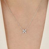 【無料ラッピング】 ヨンドシー 4℃ ネックレス プラチナ フラワー 花 ダイヤモンド レディース ブランド 正規品 新品 ギフト プレゼント 人気 おすすめ 誕生日 記念日 クリスマス 送料無料