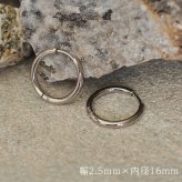 ピアス フープ つけっぱなし リング 太め 大ぶり アレルギー対応 ステンレス 幅2.5mm × 内径 16mm 20mm 中折れ 大人 上品 通勤 オフィス シンプル