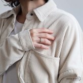 ステンレス 細身 印台リング 面がかわいい 華奢 シンプル シグネットリング メタリック ゴールド シルバー 指輪 プチプラ 高見え 大人 つやつや ワンポイント 重ね付け レディース 女性 金属アレルギー対応