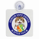 カーサイン 高齢者マーク SENIOR SAFE DRIVER ハイランドフォールド 車内用 吸盤タイプ 収れん火災防止タイプ 肉球 日本製 車 ステッカー