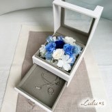 プリザーブドフラワー ジュエリーボックス アクセサリーケース エターナルブルー 青 バラ 小物入れ 引き出し ガラス プロポーズ 結婚祝い 記念日 誕生日 ホワイトデー クリスマス プレゼント ギフト 贈り物 女性 妻 彼女 友達 時計 指輪 ピアス 収納 枯れない花 宝石箱 サプライズ サムシングブルー Lulu＊s ルルズ 0868