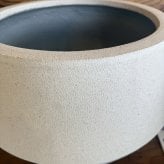 鉢カバー おしゃれ 大型 軽量 17号 12号 丸型 平鉢 KONTON コントン パボ ジャー ロー L Mサイズ 高級 北欧 モダン ナチュラル 室内 屋内 観葉植物用 多肉植物 サボテン 特大 底穴なし 玄関 リビング プランター 浅型 オフホワイト ブラウン グレー